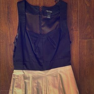 Women’s fit and flair dress size 6